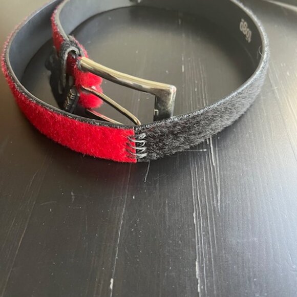 Togo dyed calf hair belt. - Picture 1 of 4